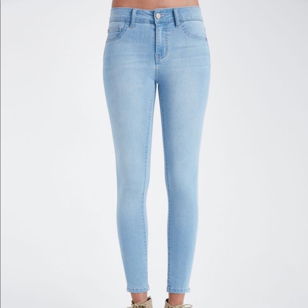 NWT White Denim Ankle Leggings